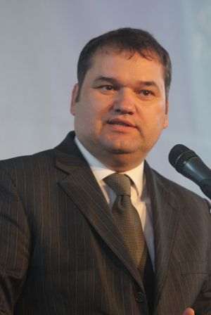 Cseke Attila: Rog insistent beneficiarii proiectelor cu finanţare din fonduri europene prin PNRR să depună facturile pentru a fi decontate